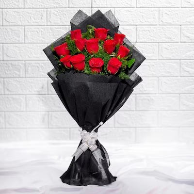  Love Red Roses Bouquet